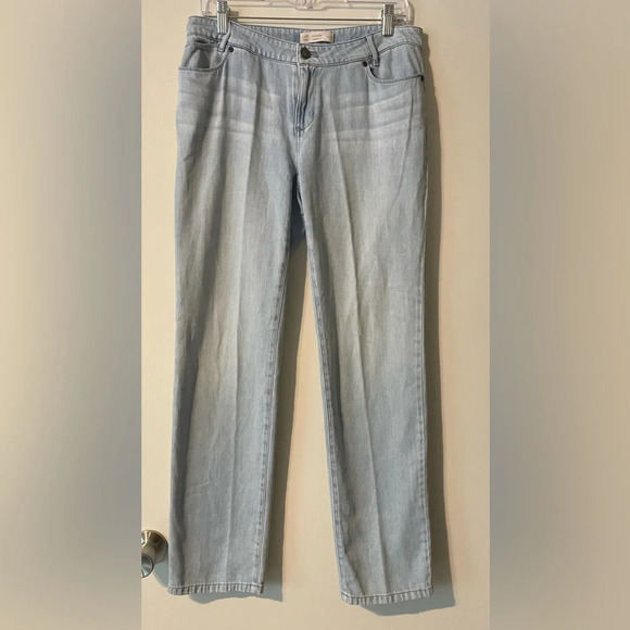 J Jill Denim Boyfriend Relaxed Leg Jean Light Wash Size 6 - Picture 1 of 12